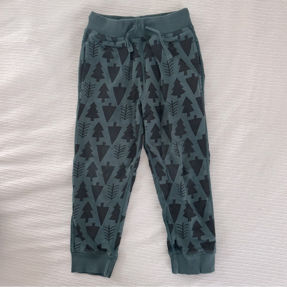 Hanna Andersson Holiday Jogger Sweatpants Tree Print Size 5